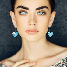 Charger l'image dans la galerie, Pendentif boucle d'oreille en bois personnalisé avec photo texte