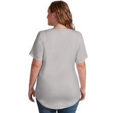 Charger l'image dans la galerie, T-shirt Col V Femme Personnalisé | Haut Ample Fluide
