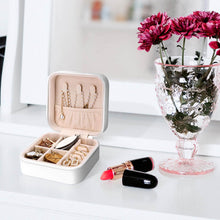 Charger l'image dans la galerie, Boîte à Bijoux Personnalisée | Écrin de Voyage Carré & Chic