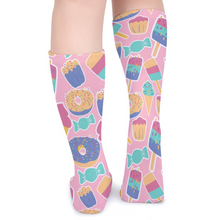 Charger l'image dans la galerie, Chaussettes longues et épaisses bas pour femmes et hommes personnalisées avec photos texte photo (conception multi-images)