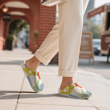 Charger l'image dans la galerie, Chaussons Birkenstock pour homme et femme F53 personnalisé avec photo texte prénom