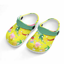 Charger l'image dans la galerie, Chaussures enfant à trous personnalisé avec photo texte prénom