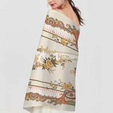 Charger l'image dans la galerie, Echarpe pompon pour femme grande taille 200cm 70cm x 10cm personnalisé avec photo texte prénom