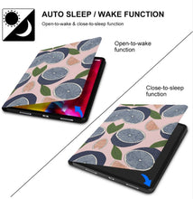 Charger l'image dans la galerie, Étui iPad version livre de haute qualité pour iPad Pro Air 2021 2020 avec fente pour stylo personnalisée avec prénom motif texte (conception multi-images)