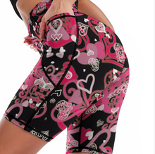 Charger l'image dans la galerie, Pantalon de yoga court pour femme Sport Yoga Short YJ008 personnalisé avec texte de motif photo (conception multi-images)