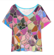 Charger l'image dans la galerie, T-shirt col V à manches courtes et ourlet fendu pour femme NT65 personnalisée avec prénom motif texte (conception multi-images)