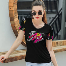 Charger l'image dans la galerie, T-shirt tee shirt à manches courtes à col en V pour femmes T01 personnalisé avec photo logo et texte (conception multi-images)