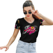 Charger l'image dans la galerie, T-shirt tee shirt à manches courtes à col en V pour femmes T01 personnalisé avec photo logo et texte (conception multi-images)