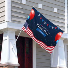 Charger l'image dans la galerie, Un drapeau avec un trou dans chaque coin personnalisée avec prénom motif texte