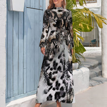 Charger l'image dans la galerie, Robe Longue Col Montant Personnalisable : Maxi Dress Fluide & Chic