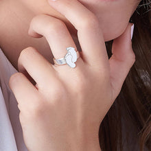 Charger l'image dans la galerie, Anneau Bague "Baby Feet" personnalisé gravé avec lettres nom texte