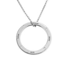 Charger l'image dans la galerie, Collier Circle en argent sterling avec zircons cubique pour femme gravure personnalisé avec prénom texte