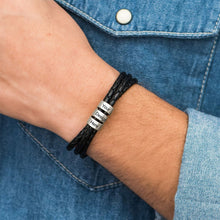 Charger l'image dans la galerie, Bracelet triple S0008 en cuir noir avec breloques en argent sterling 925 gravure personnalisé avec texte prénom