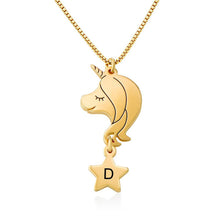 Charger l'image dans la galerie, Collier licorne pendentif pour fille X0043 gravure personnalisé avec lettre