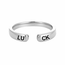 Charger l'image dans la galerie, Bague ouverte J0029 femme personnalisée avec gravure des lettres prénom texte