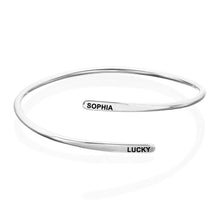 Charger l'image dans la galerie, Bracelet manchette bracelet ouvert S0014 gravure personnalisé avec texte prénom