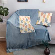 Charger l'image dans la galerie, Couverture et coussins 2 en 1 / Couverture d'oreiller multifonctional personnalisé avec photo texte prénom (conception une image)