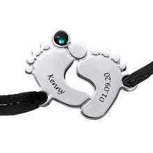 Charger l'image dans la galerie, Bracelet pieds de bébé en cuir et argent S0034 gravé personnalisé avec texte prénom