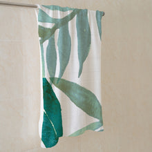 Charger l'image dans la galerie, Serviette de bain / Linge de bain personnalisée avec photo prénom texte 70x140cm