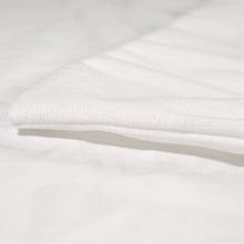 Charger l'image dans la galerie, Taies d'oreiller / Housses de coussin carrée en peluche 45cmx45cm personnalisée avec photo prénom impression recto-verso