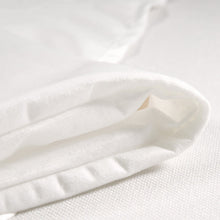 Charger l'image dans la galerie, Taies d'oreiller / Housses de coussin carrée en peluche 45cmx45cm personnalisée avec photo prénom impression recto-verso