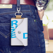 Charger l'image dans la galerie, étui clés en cuir personnalisé avec photo texte prénom pour femme homme