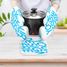 Charger l'image dans la galerie, Ensemble de mitaine de four et de porte-pot (trois pièces) personnalisé avec prénom motif logo texte photo