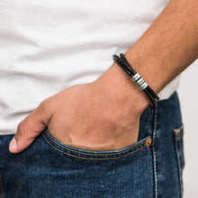 Charger l'image dans la galerie, Bracelet triple S0008 en cuir noir avec breloques en argent sterling 925 gravure personnalisé avec texte prénom