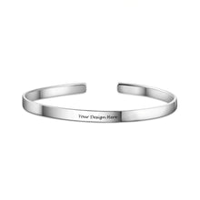 Charger l'image dans la galerie, Bracelet Ouvert Simple en argent pour hommes S0046 gravé personnalisé avec texte prénom
