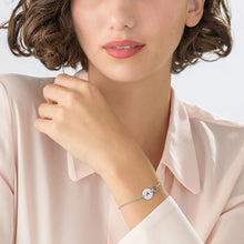 Charger l'image dans la galerie, Bracelet avec un pendentif disque classique et une pierre précieuse S0044 personnalisé gravure avec lettre