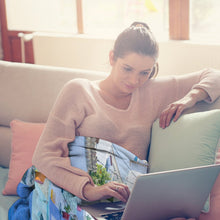 Charger l&#39;image dans la galerie, Plaid Rond Personnalisé avec Photo | Tapis de Pique-Nique Chic
