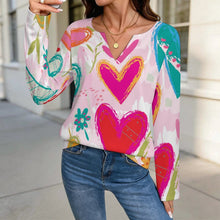 Charger l'image dans la galerie, V-neck Long Sleeved Top Love, Graffiti
