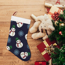 Charger l&#39;image dans la galerie, Chaussette de Noël Personnalisée en Peluche | Douceur et Souvenirs
