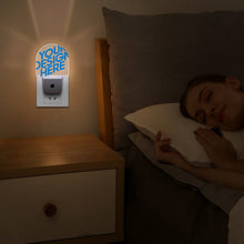 Charger l&#39;image dans la galerie, Veilleuse chambre en plastique LED (Plusieurs spécifications disponibles) personnalisée avec prénom photo image texte motif
