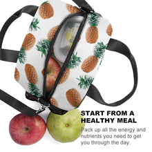 Charger l'image dans la galerie, Sac Lunch Isotherme Bandoulière | Crossbody Personnalisé &amp; Frais
