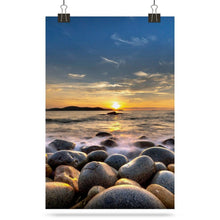 Charger l&#39;image dans la galerie, Changez de Décor sans Trace : Poster Adhésif Personnalisé
