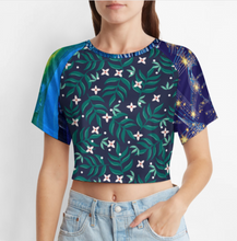 Charger l&#39;image dans la galerie, Crop top tee shirt court et moulant pour femme NT29 personnalisée avec photo prénom motif texte (conception multi-images)
