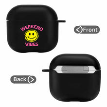 Charger l&#39;image dans la galerie, Étui de protection pour écouteurs Bluetooth AirPods 4 personnalisée avec prénom motif texte
