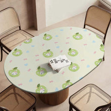 Charger l&#39;image dans la galerie, Nappe ovale imperméable en toile cirée JJ05191097 personnalisée avec prénom motif texte
