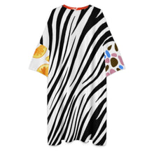 Charger l&#39;image dans la galerie, Robe à manches courtes irrégulière pour femme TXLD429 personnalisée avec prénom motif texte (conception multi-images)

