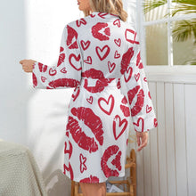 Charger l'image dans la galerie, Peignoir Kimono Satiné Personnalisé | Robe de Chambre Mariée &amp; Spa
