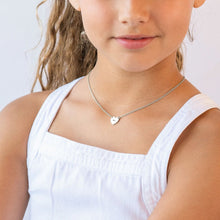 Charger l&#39;image dans la galerie, Collier mère et fille X0045 avec cœur découpé  gravure personnalisé avec lettre prénom
