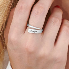 Charger l&#39;image dans la galerie, Bague &quot;Wrapped&quot; Zircone Cubique J0003 pour Femme Homme en Argent Sterling 925 Personnalisée avec Prénom Texte Gravé
