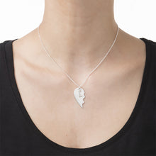 Charger l&#39;image dans la galerie, Collier Coeurs pour couples X0039 longueur ajustable gravure personnalisé avec lettre / prénom
