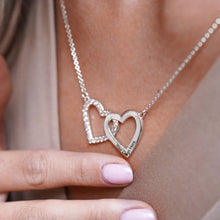 Charger l&#39;image dans la galerie, Collier Diamant Coeur Deux X0093 pour femme gravure personnalisé avec prénom texte
