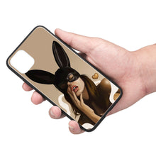 Charger l&#39;image dans la galerie, Coque/ étui téléphone Apple en verre iPhone11 impression personnalisé avec photo texte logo motif
