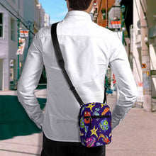 Charger l&#39;image dans la galerie, Sac messager / Petite sacoche pour femme homme Q026 personnalisé avec photo logo texte motif (Impression d’image unique)
