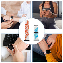 Charger l&#39;image dans la galerie, Bracelet en Silicone Montre Apple Watch personnalisé avec photo logo motif texte
