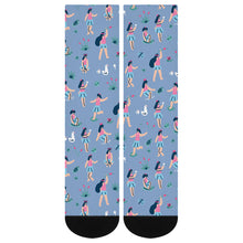 Charger l&#39;image dans la galerie, Chaussettes longues hautes originales femme homme personnalisées avec photo motif texte
