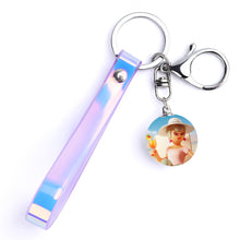 Charger l&#39;image dans la galerie, Porte-clés personnalisé avec photo prénom texte (conception recto-verso) pour femme homme
